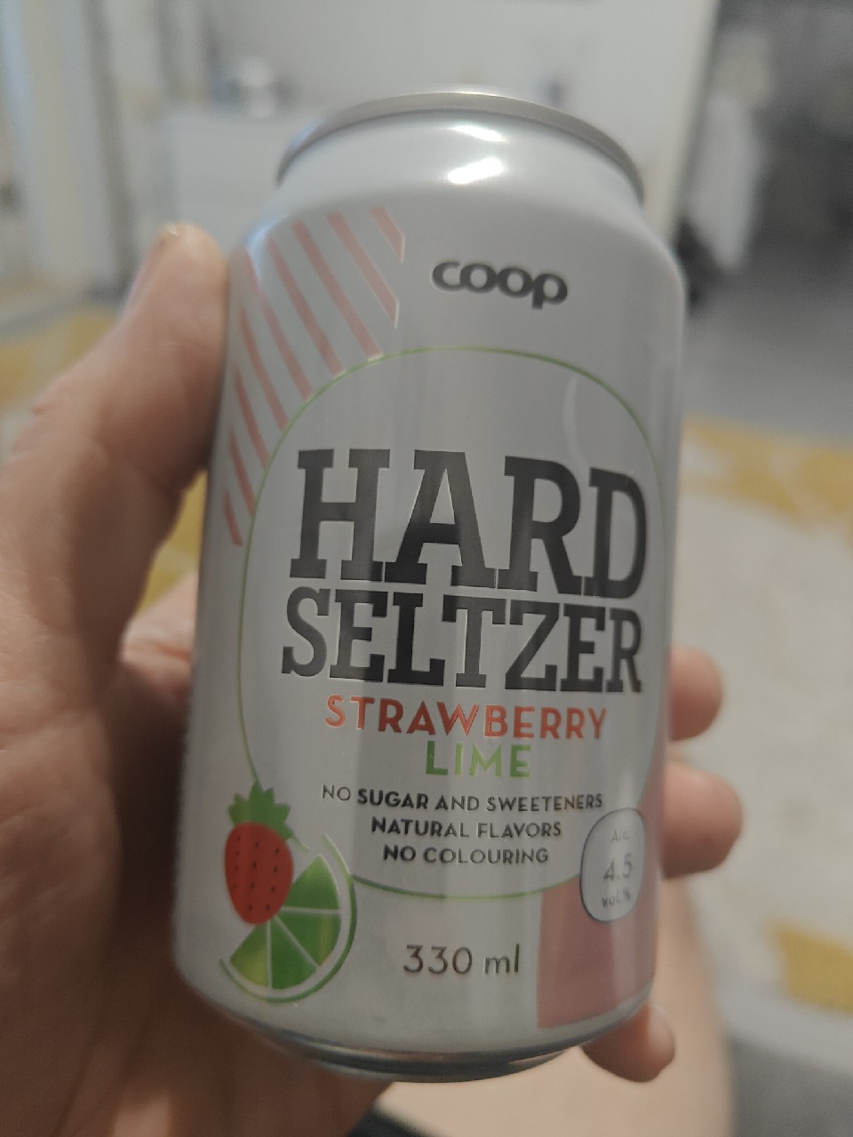 Rainbow Strawberry & Lime Hard Seltzer, Finland