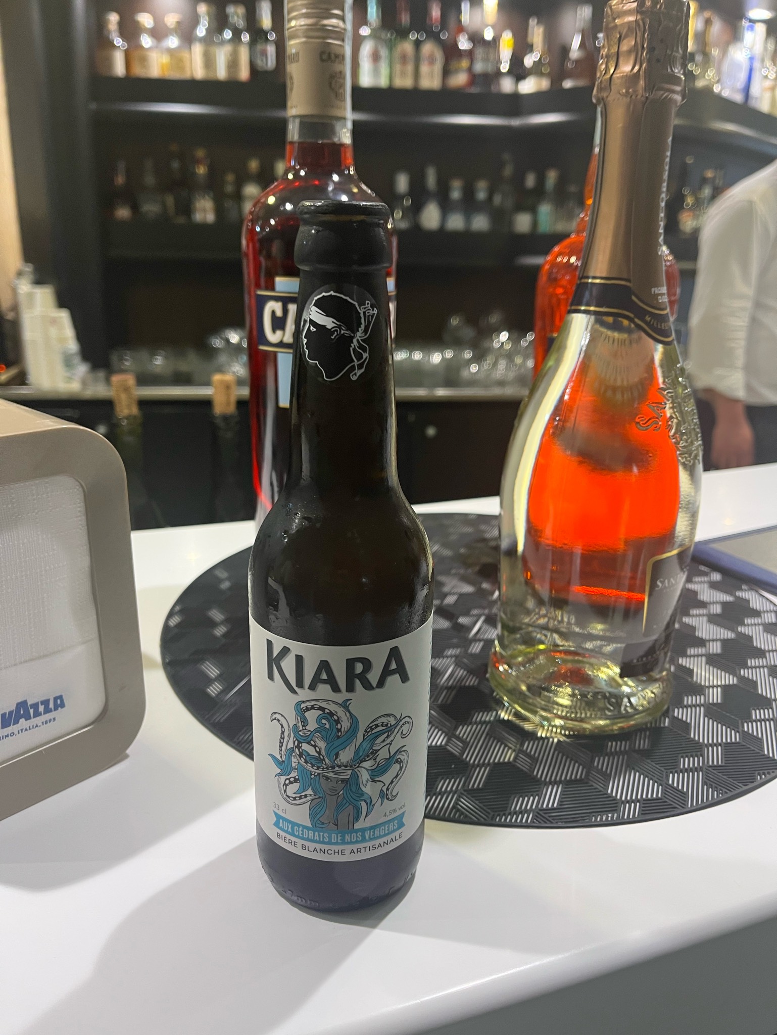Kiara Blanche, La Petite Brasserie De Corse (Kiara)