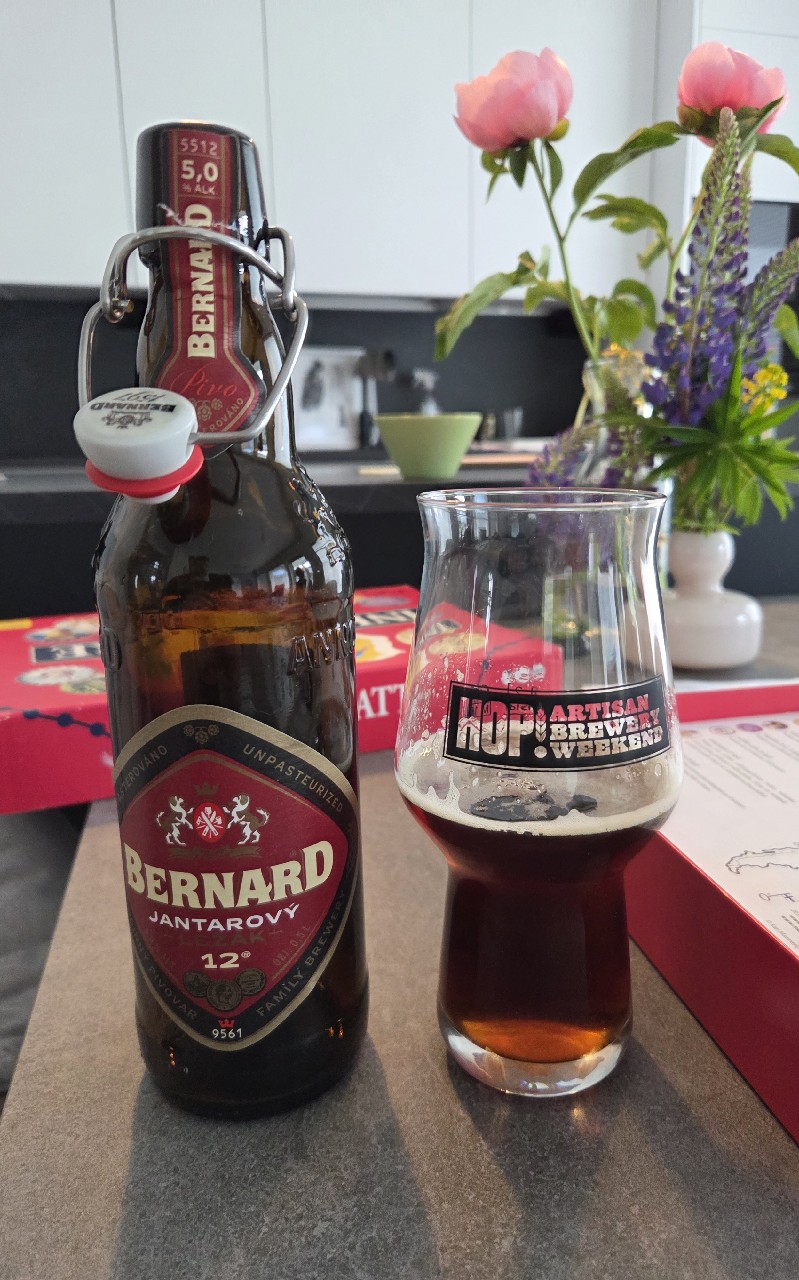 Jantarový Ležák / Amber Lager, Bernard Family Brewery / Rodinný Pivovar Bernard