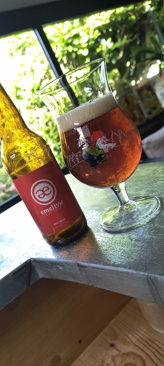 Red Weiss, Brouwerij Emelisse
