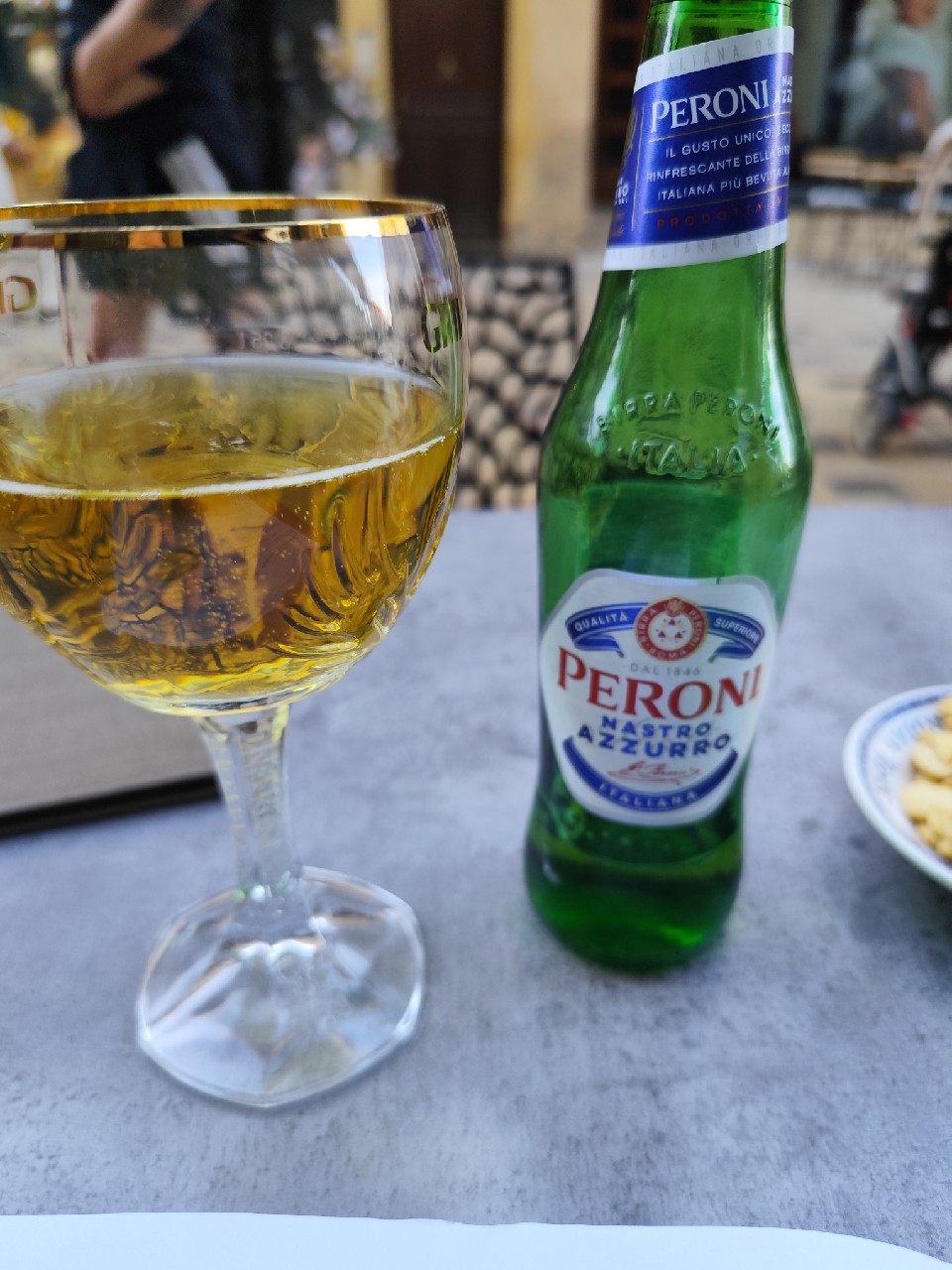 peroni nastro azzurro italiana, Italy