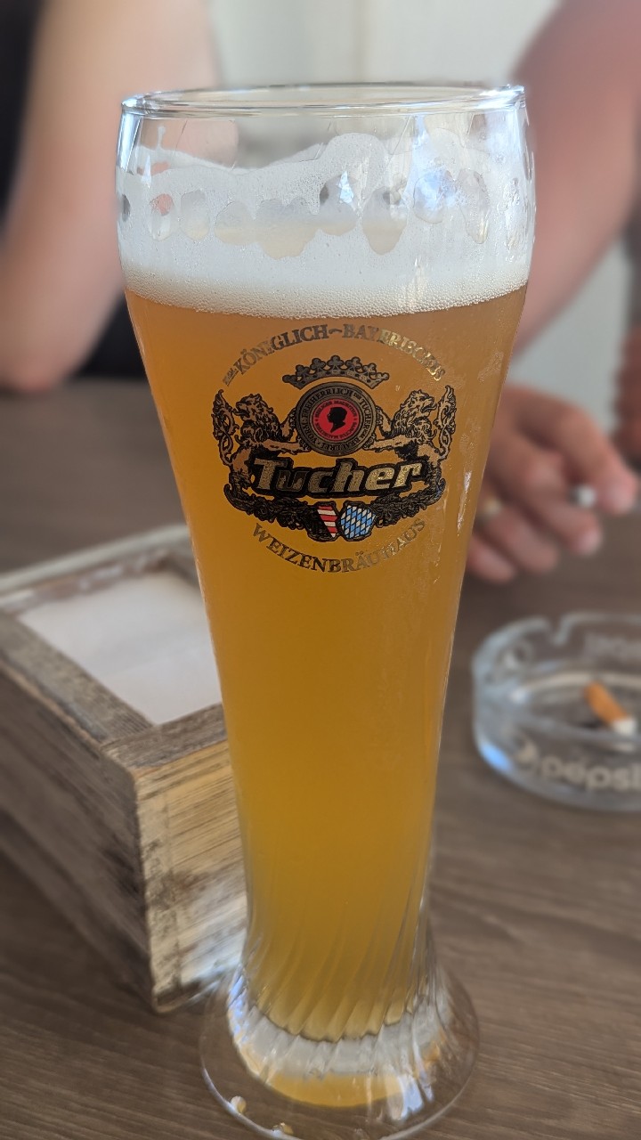 Tucher Helles Hefe Weizen, Tucher Bräu