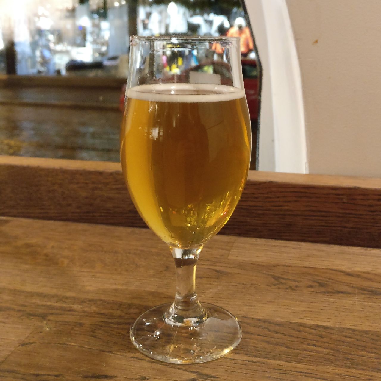 Pineapple Apple Pen, Finland