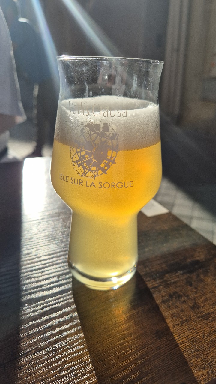 La Vallis Clausa Blanche, La Brasserie Artisanale Du Pays Des Sorgues (La Vallis Clausa)