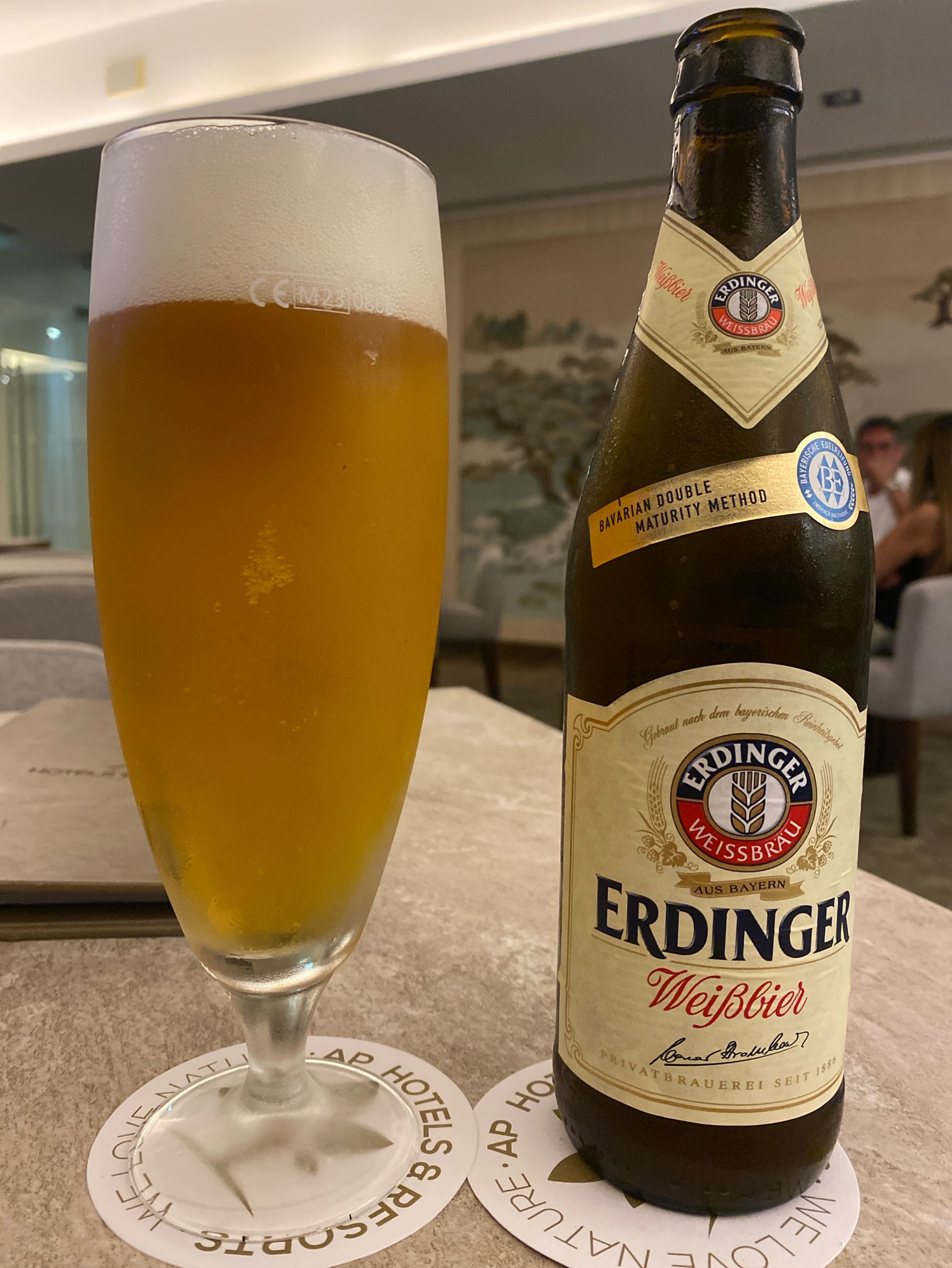 Erdinger Weißbier / Hefe-Weizen, Germany
