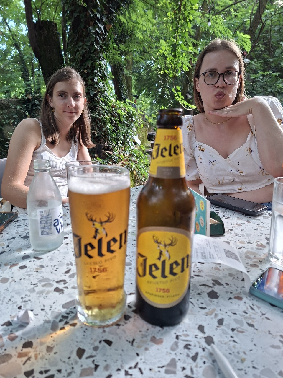Jelen Svetlo / Svijetlo Pivo, Apatinska Pivara (MolsonCoors)