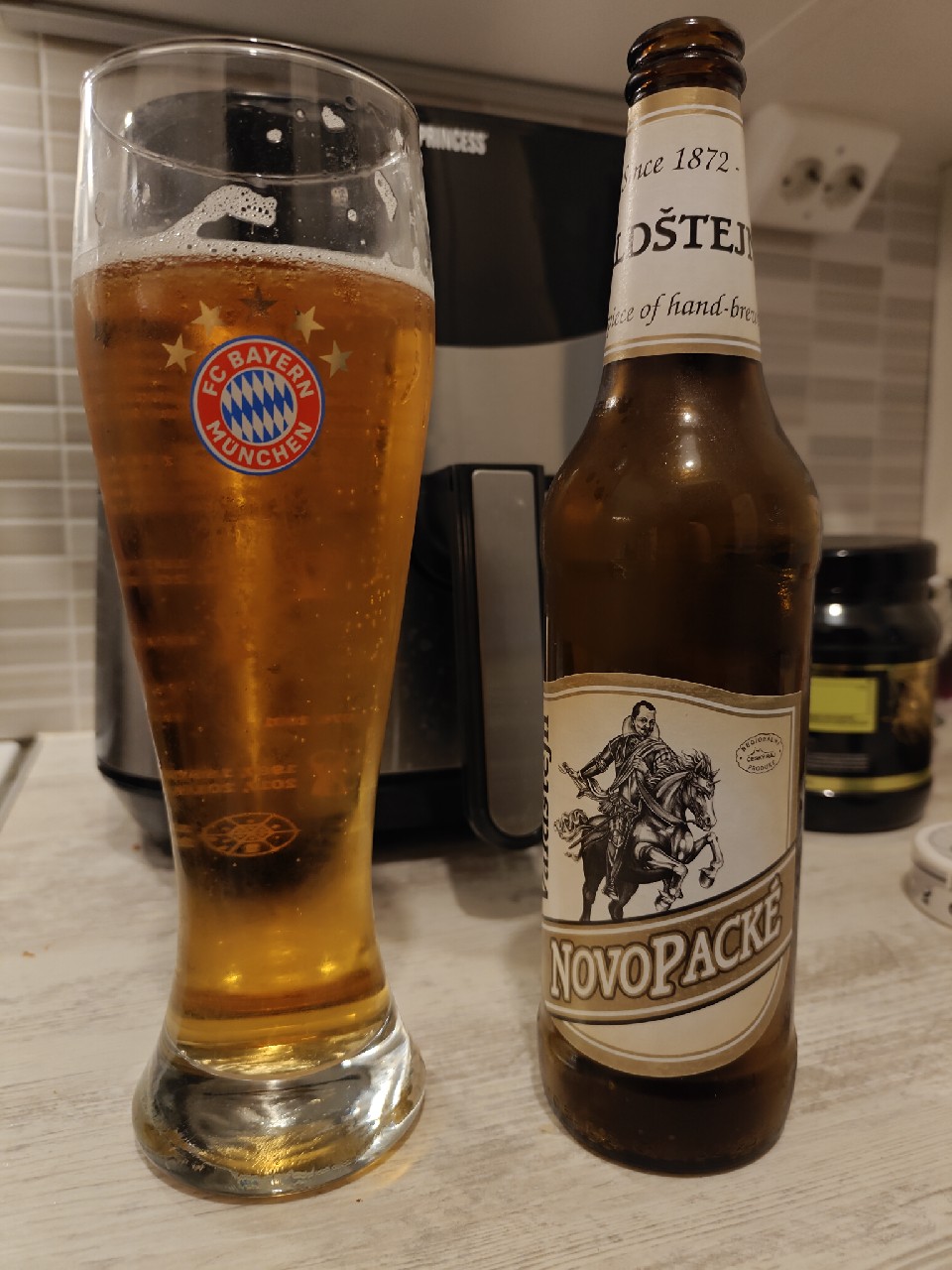 Novopacké Pivo 16° Valdštejn, Pivovar Nová Paka