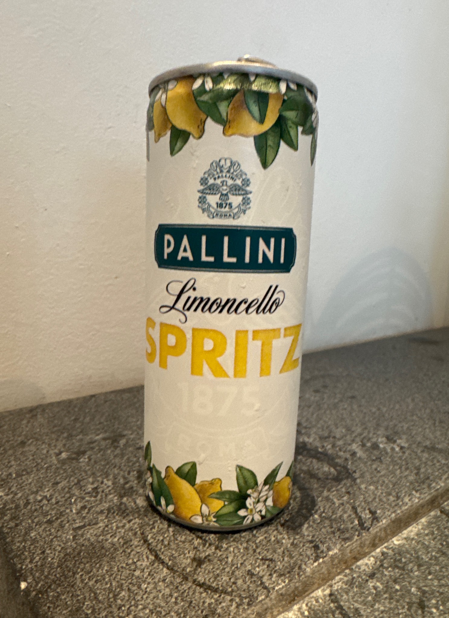 Limoncello Spritz, Pallini