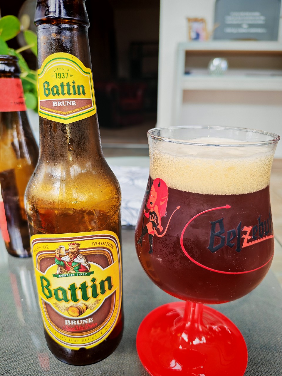 Battin Brune, Luxembourg