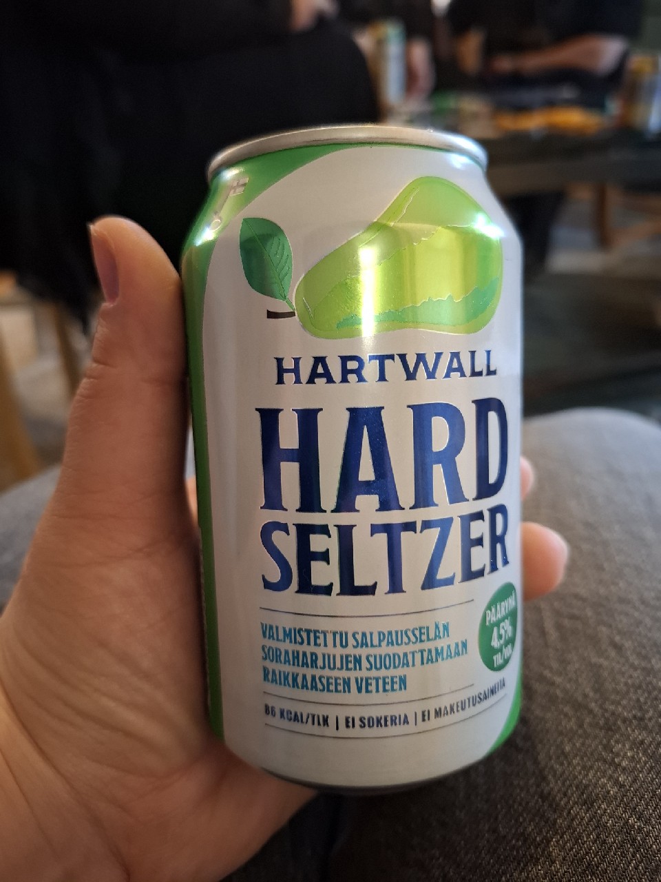 Hartwall Hard Seltzer päärynä, Finland