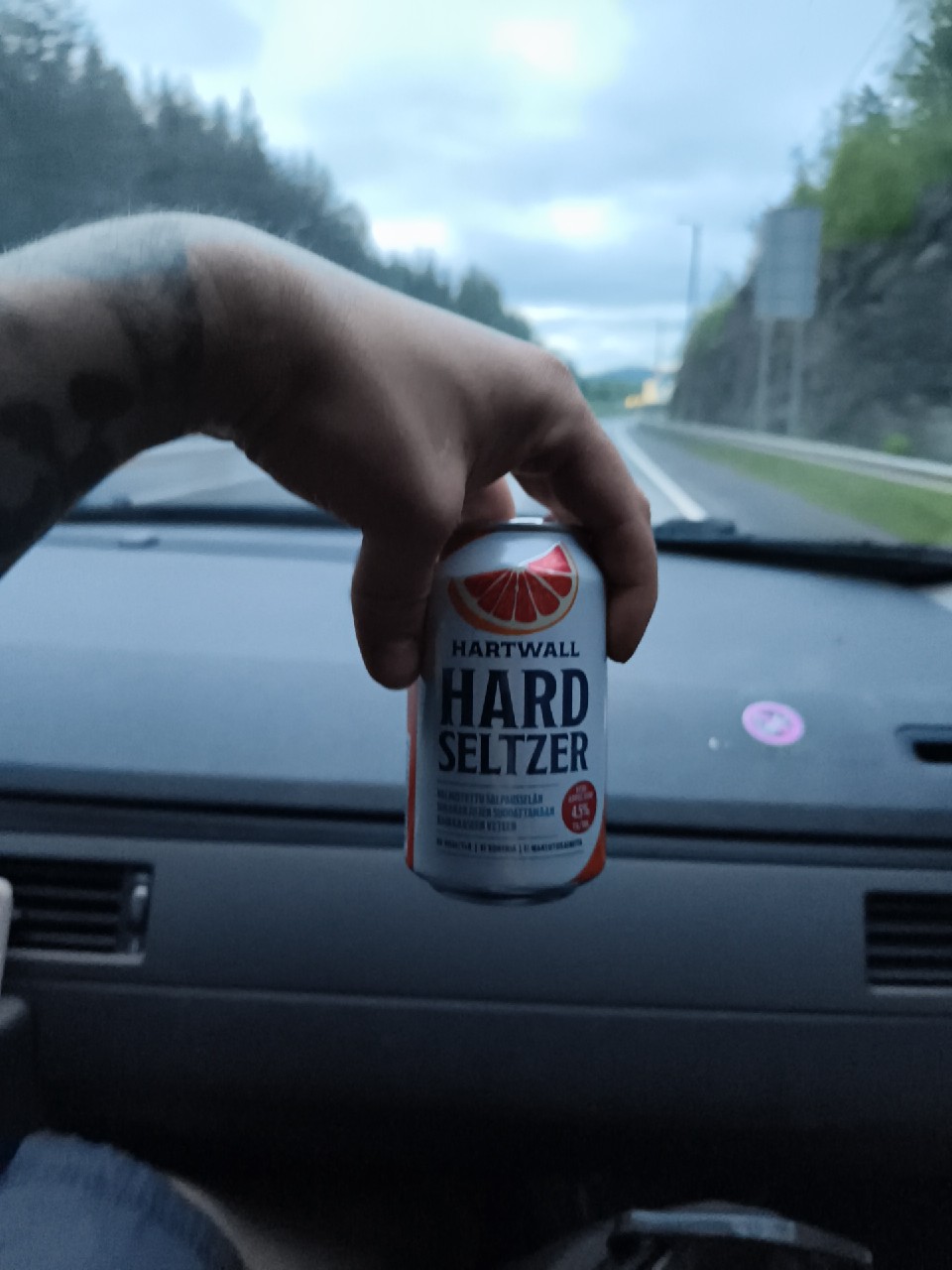 Hartwall Hard Seltzer Veriappelsiini, Finland