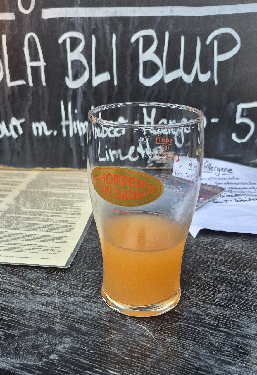 Bla Bli Blub, Straßenbräu