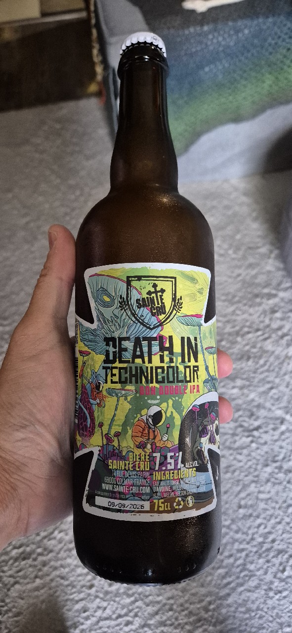Death In Technicolor, France