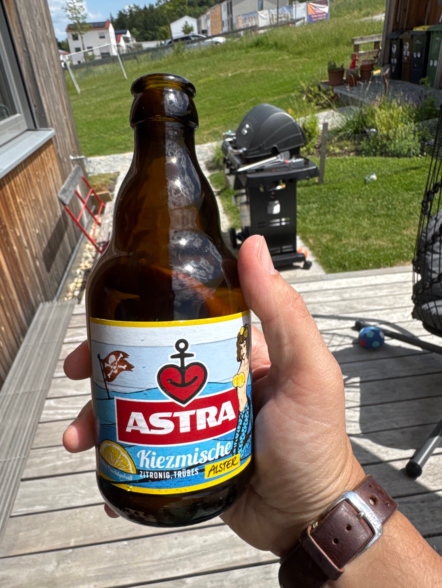 Astra Alsterwasser, Holsten-Brauerei (Carlsberg)