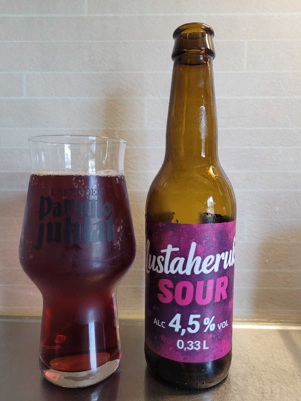 Mustaherukka Sour, Finland