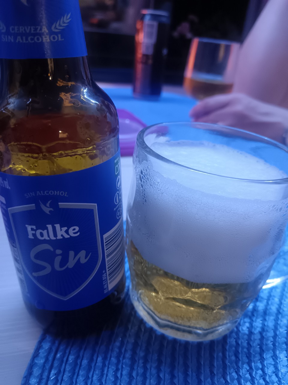 Falke Sin, Spain