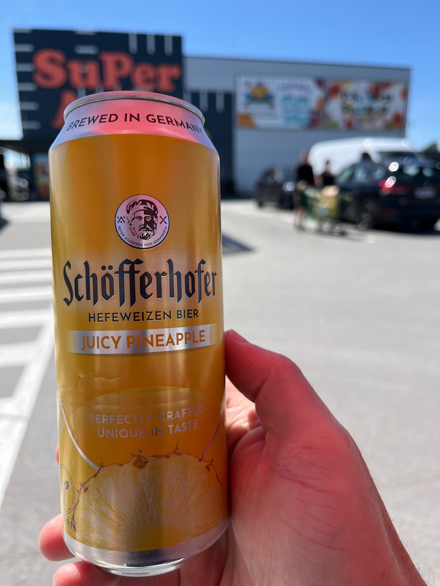 Schöfferhofer Hefeweizen Juicy Pineapple, Schöfferhofer Weizenbier GmbH (Radeberger Gruppe)
