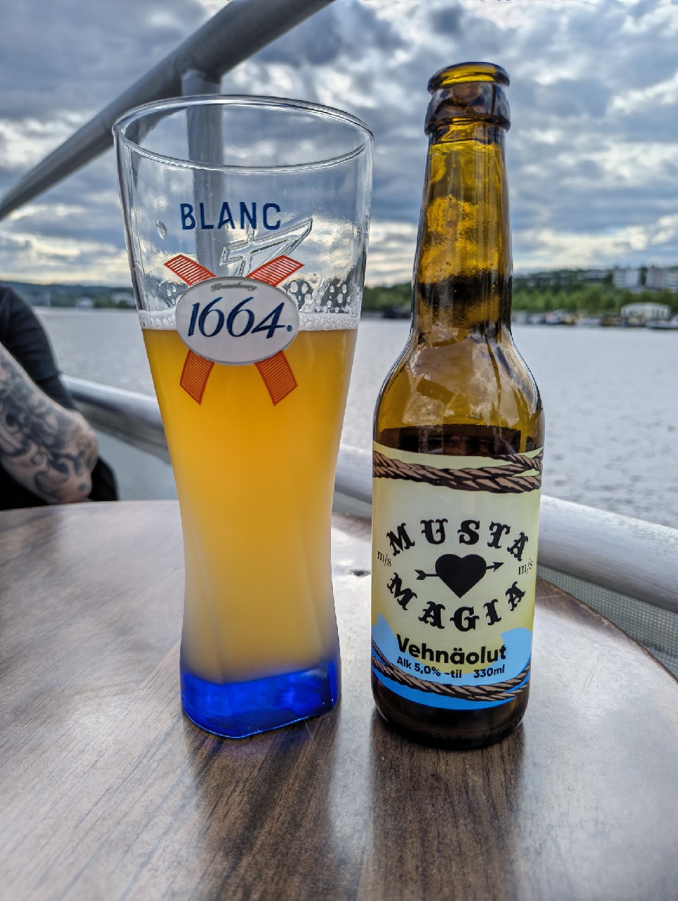 Musta Magia vehnäolut, Finland