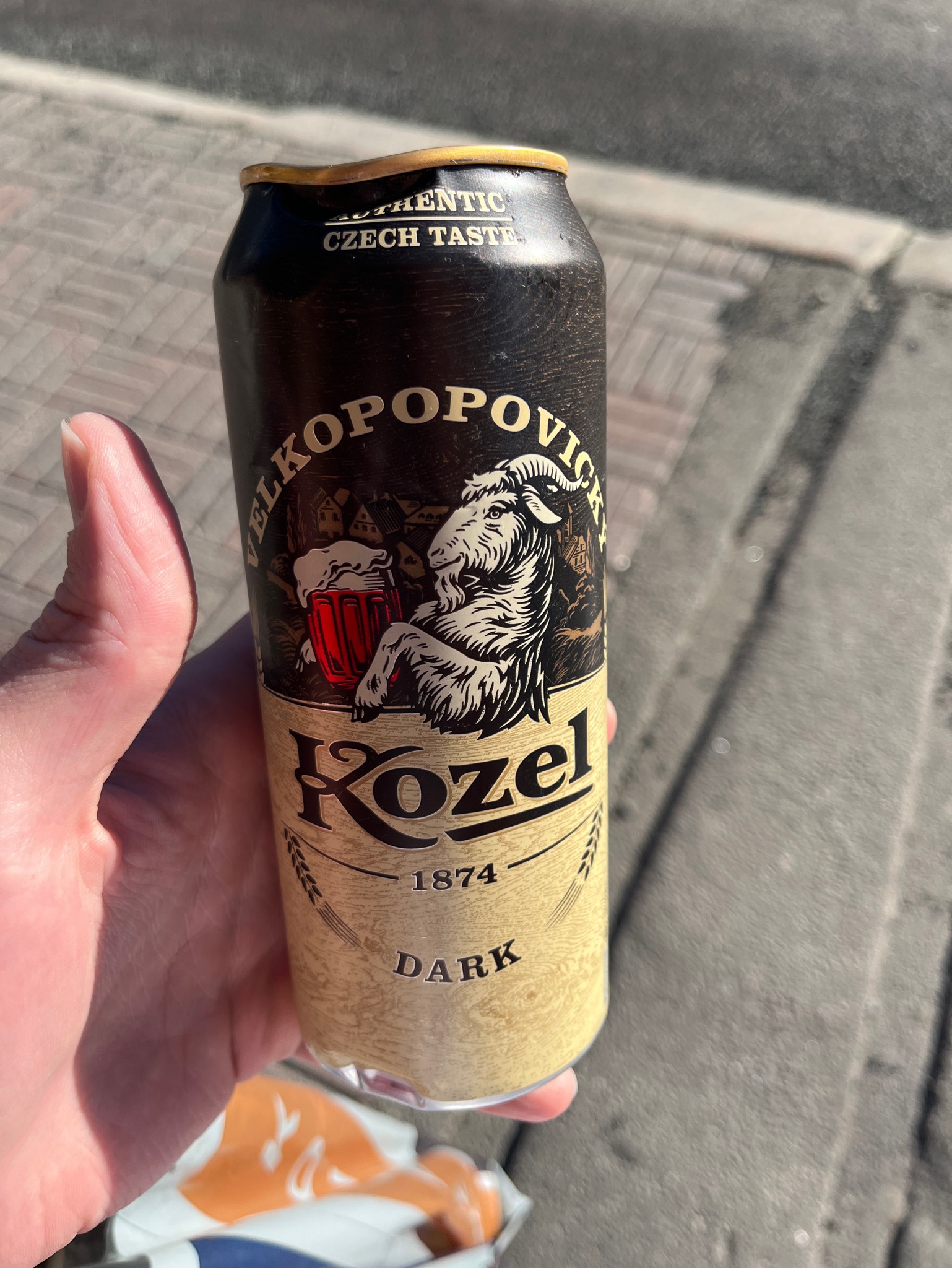 Kozel Černý / Dark, Pivovar Velké Popovice (Asahi Breweries)