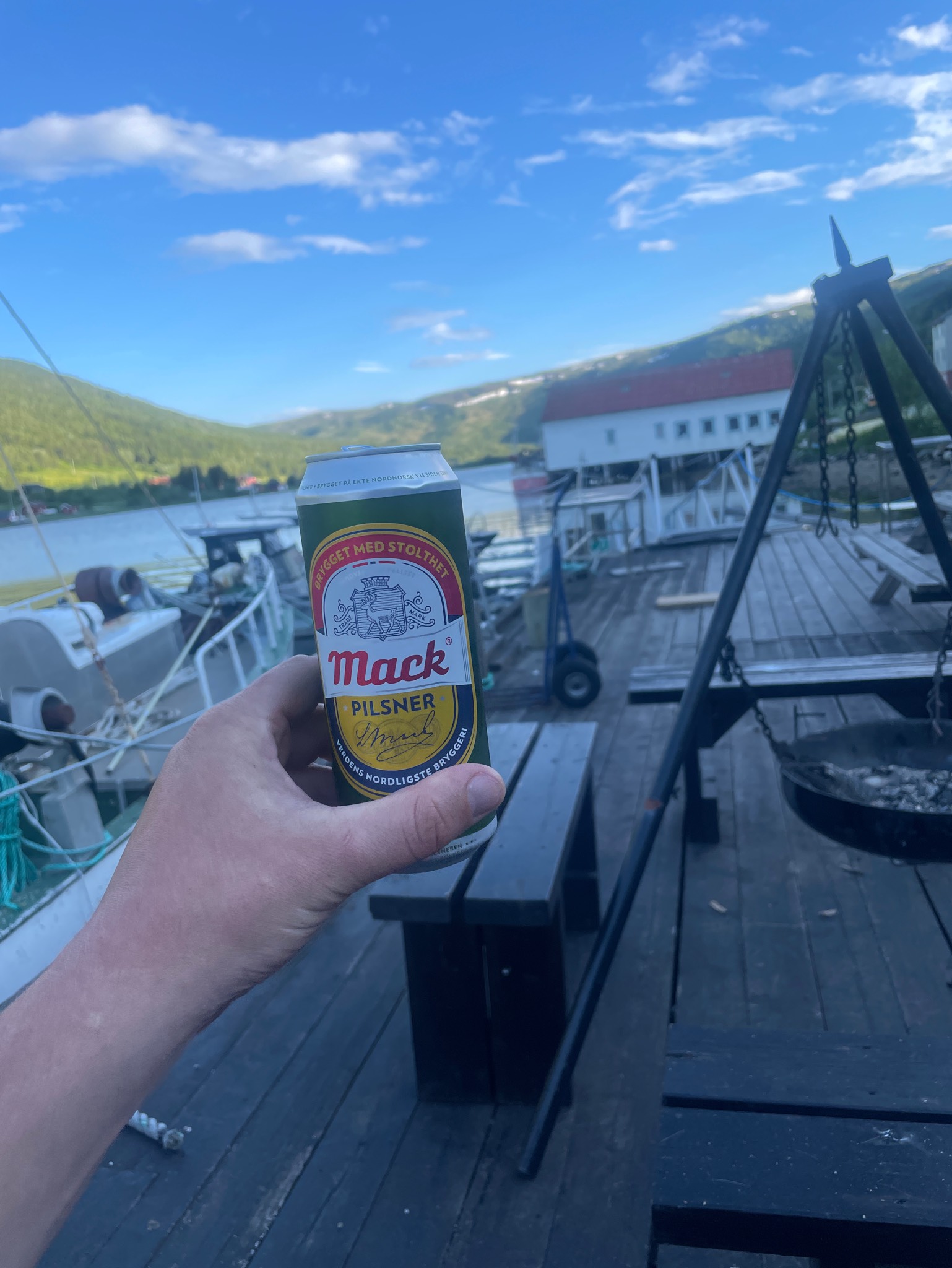 Mack Pilsner, Macks Ølbryggeri