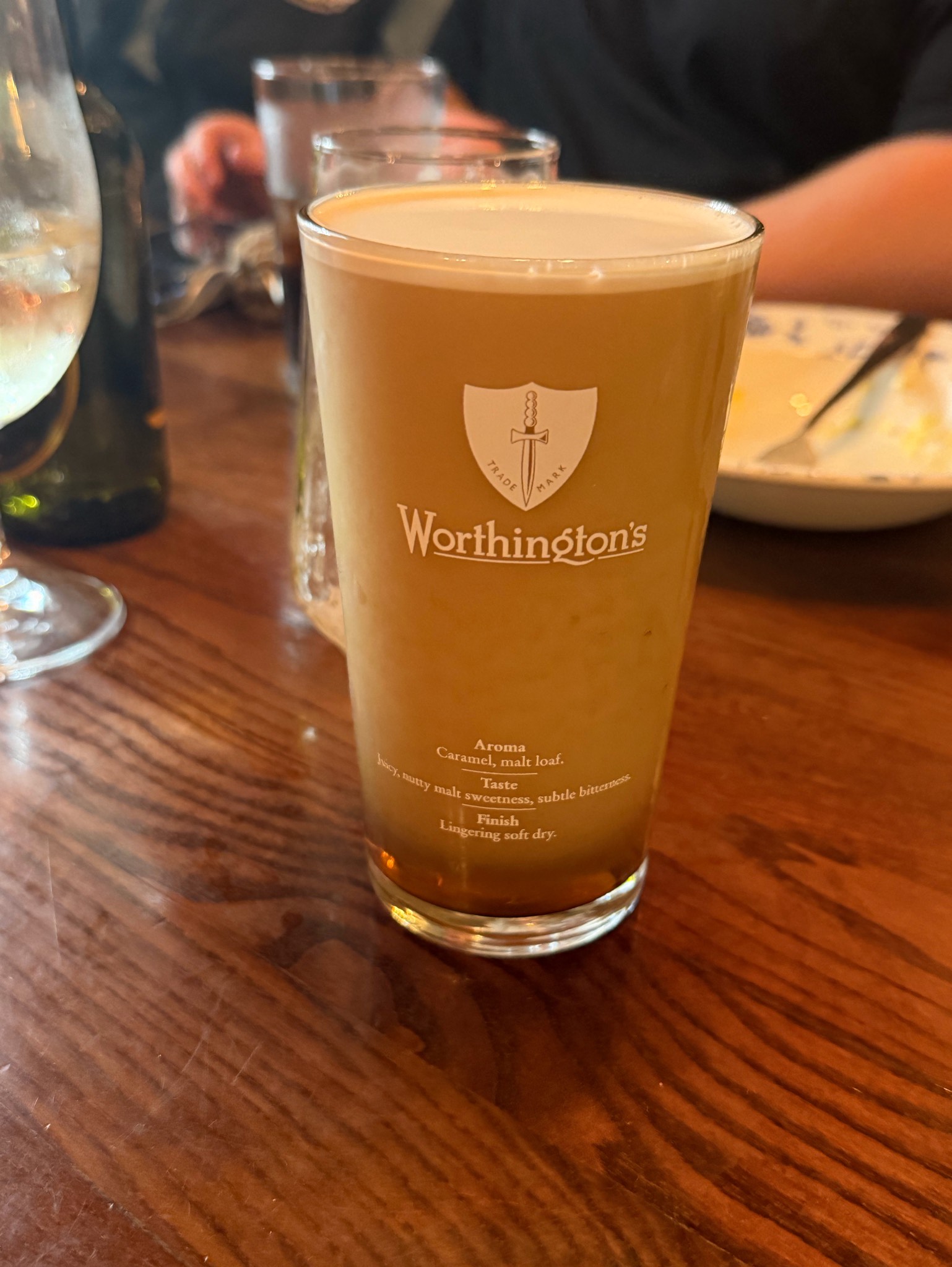 Worthington's Creamflow / Worthington's Best Bitter, England