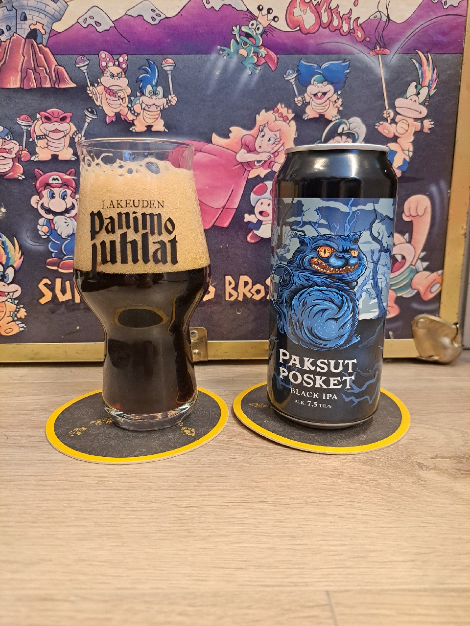 Paksut Posket, Finland