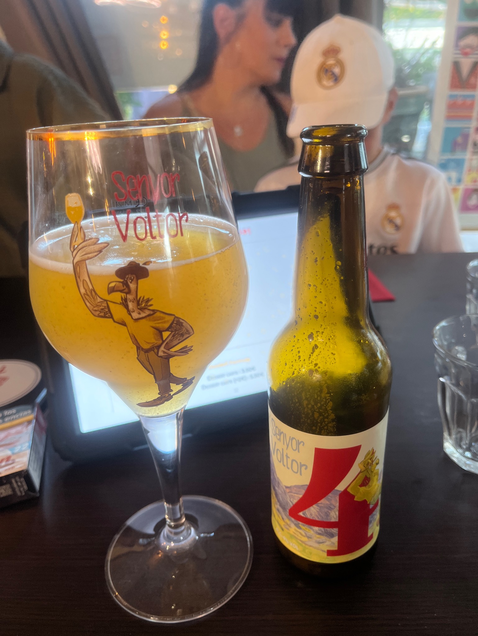 Senyor voltor 4, Brasserie De Prats De Mollo