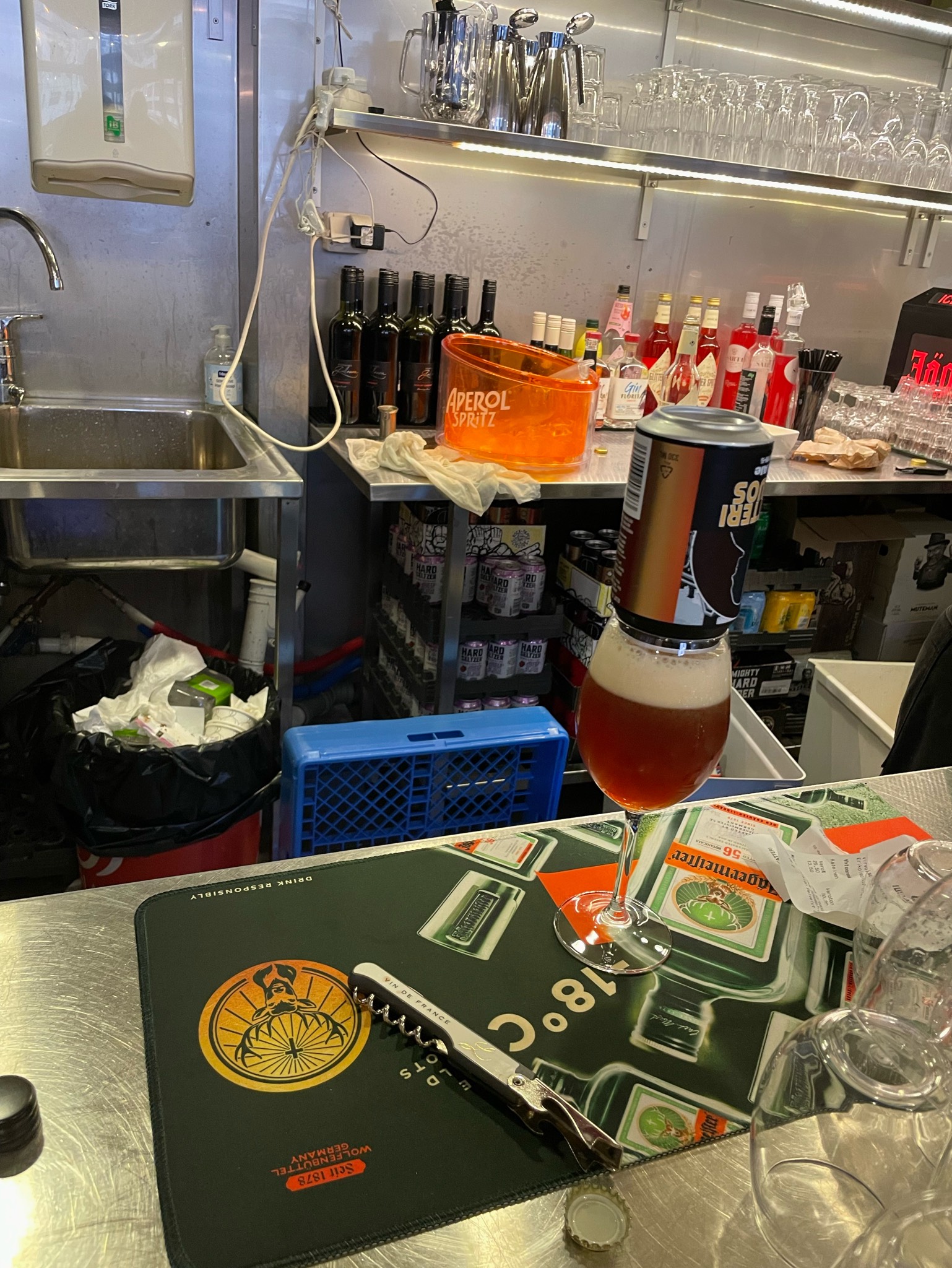 Teatterineuvos, Brewcats - Sideshow Brewery