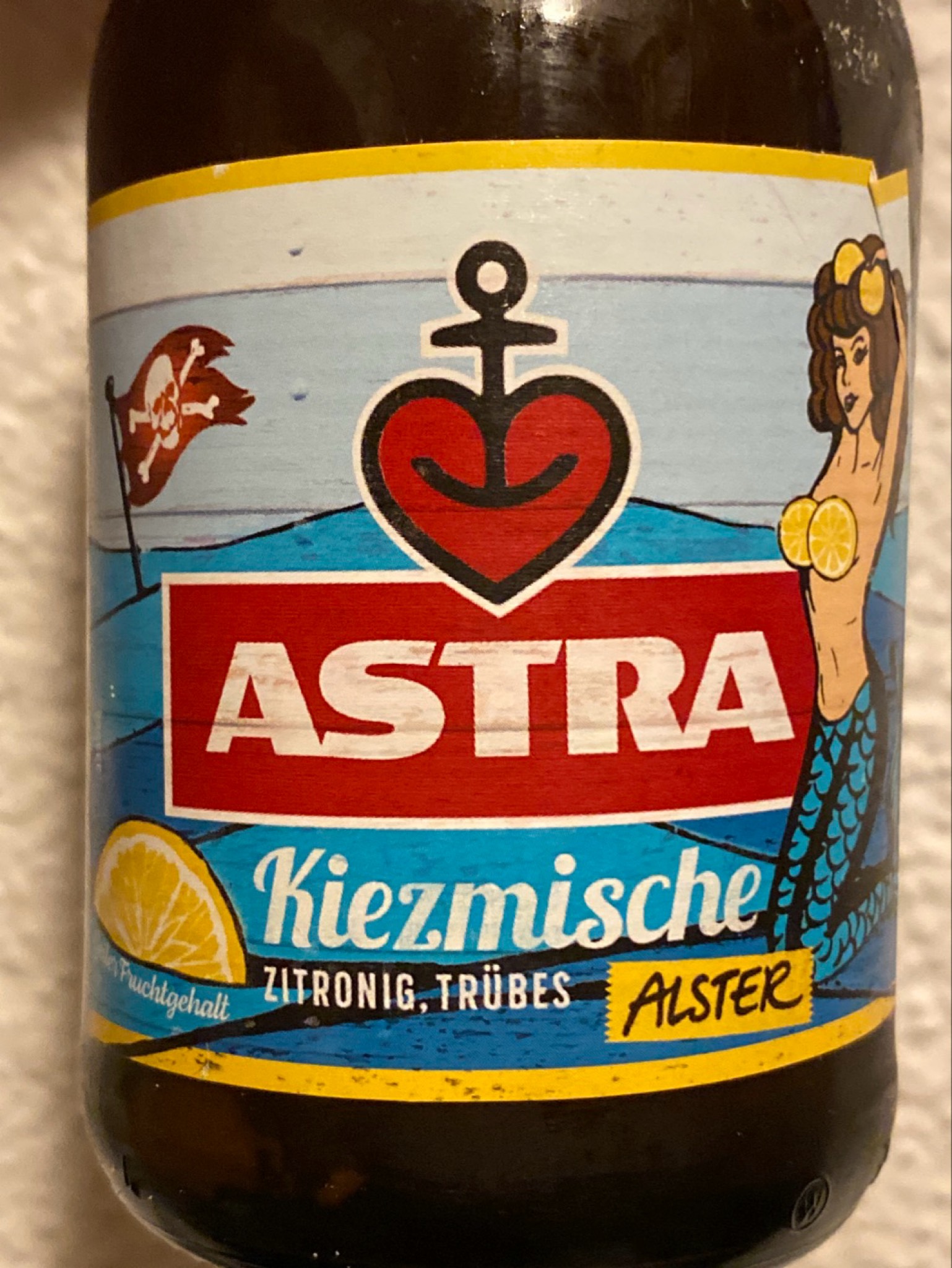 Astra Alsterwasser, Holsten-Brauerei (Carlsberg)
