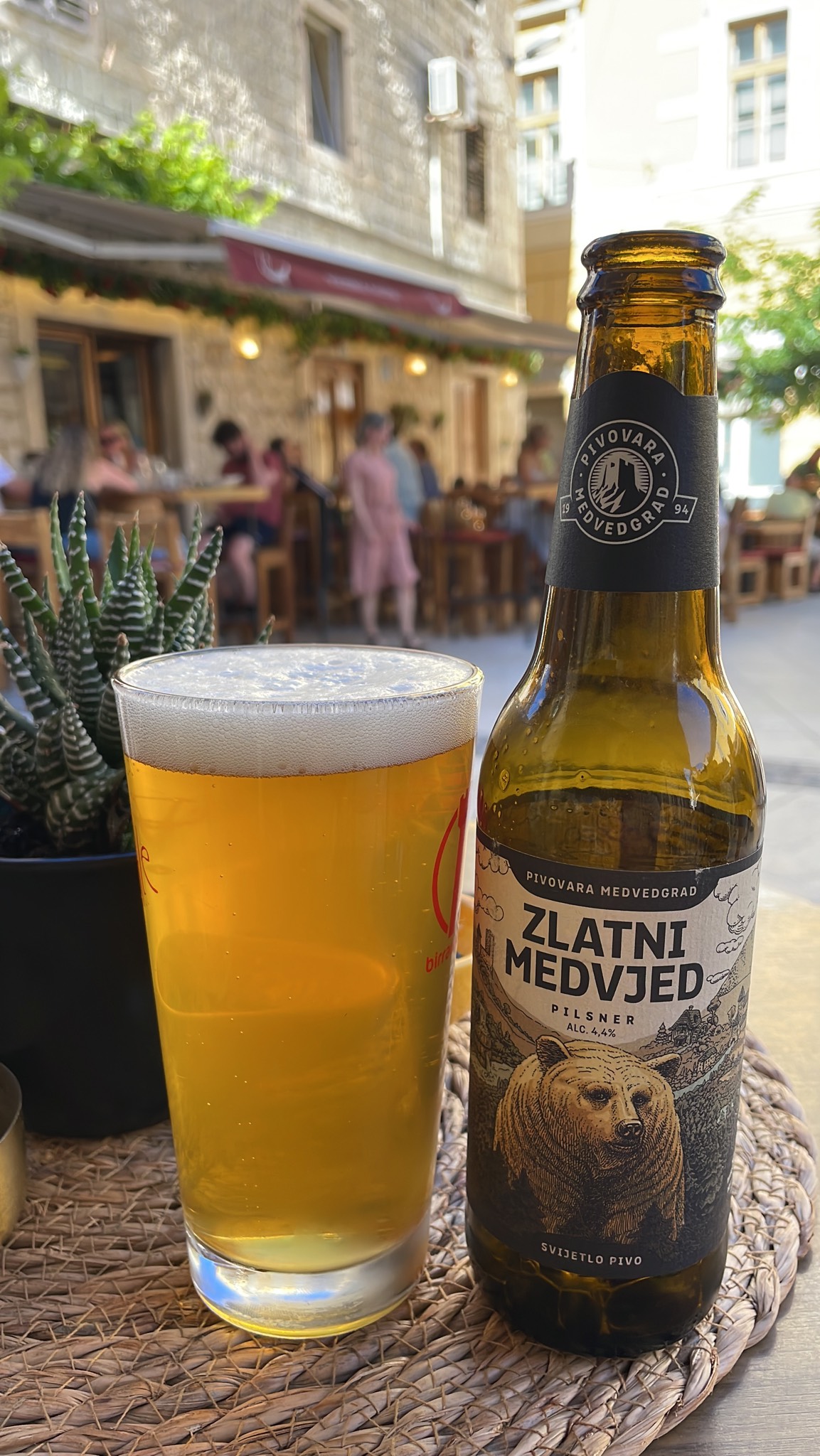 Zlatni Medvjed, Croatia