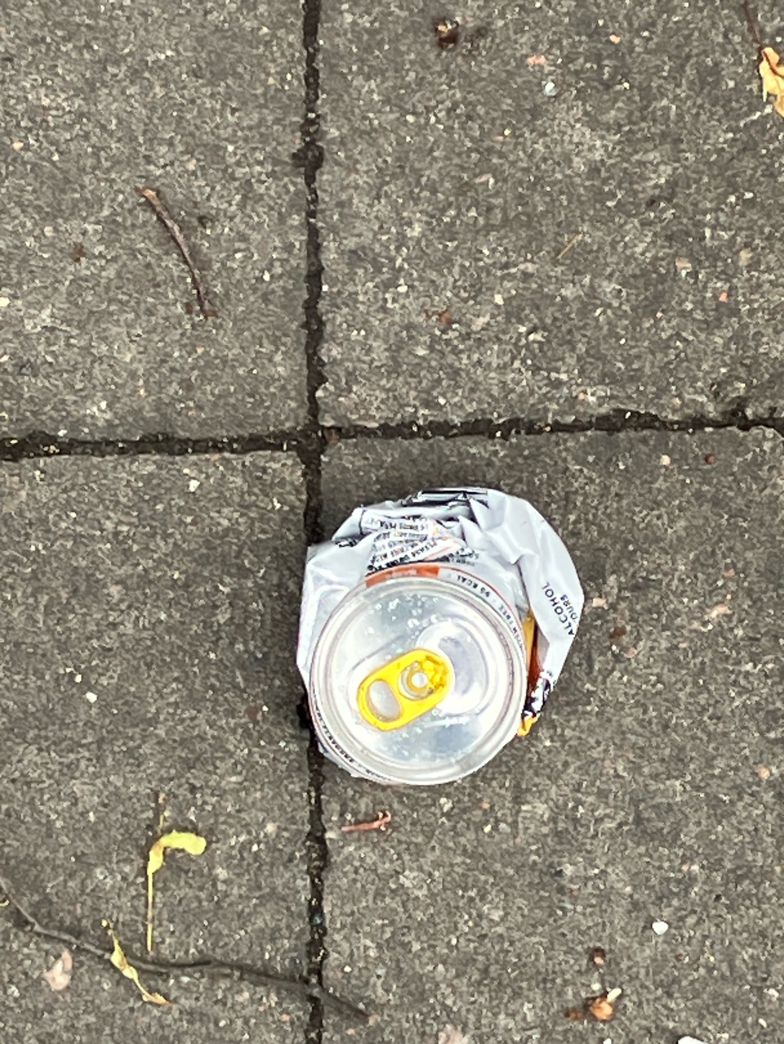 White Claw Mango, White Claw Seltzer Works