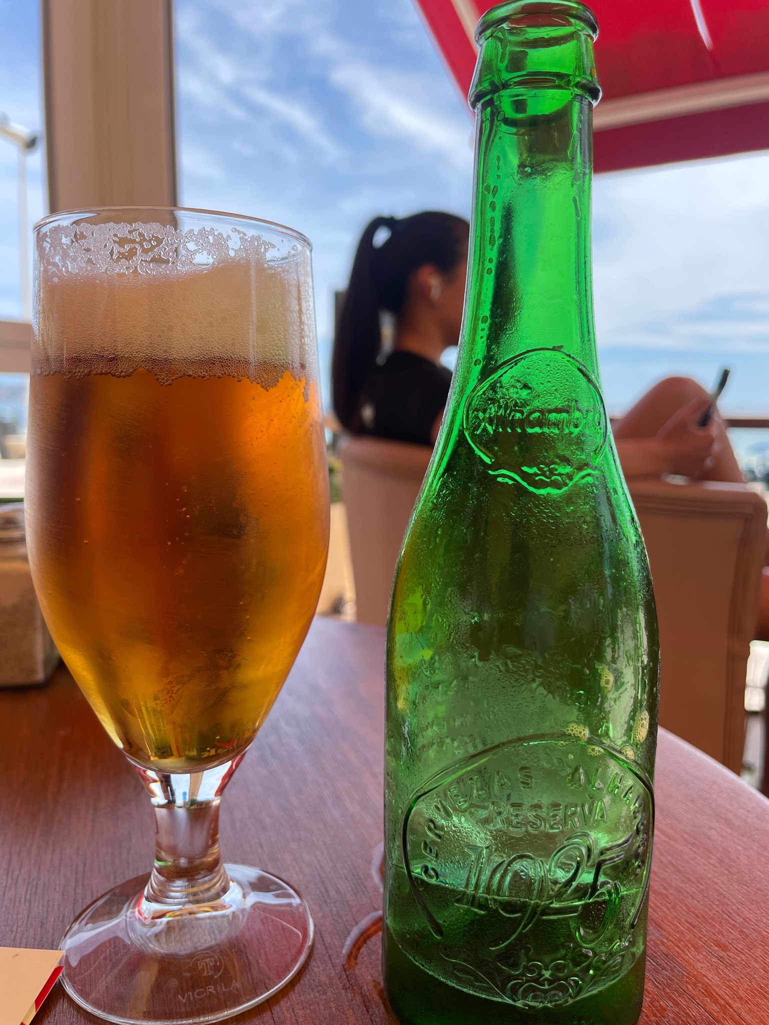 Alhambra Reserva Cerveza Extra, Alhambra (Grupo Mahou-San Miguel)