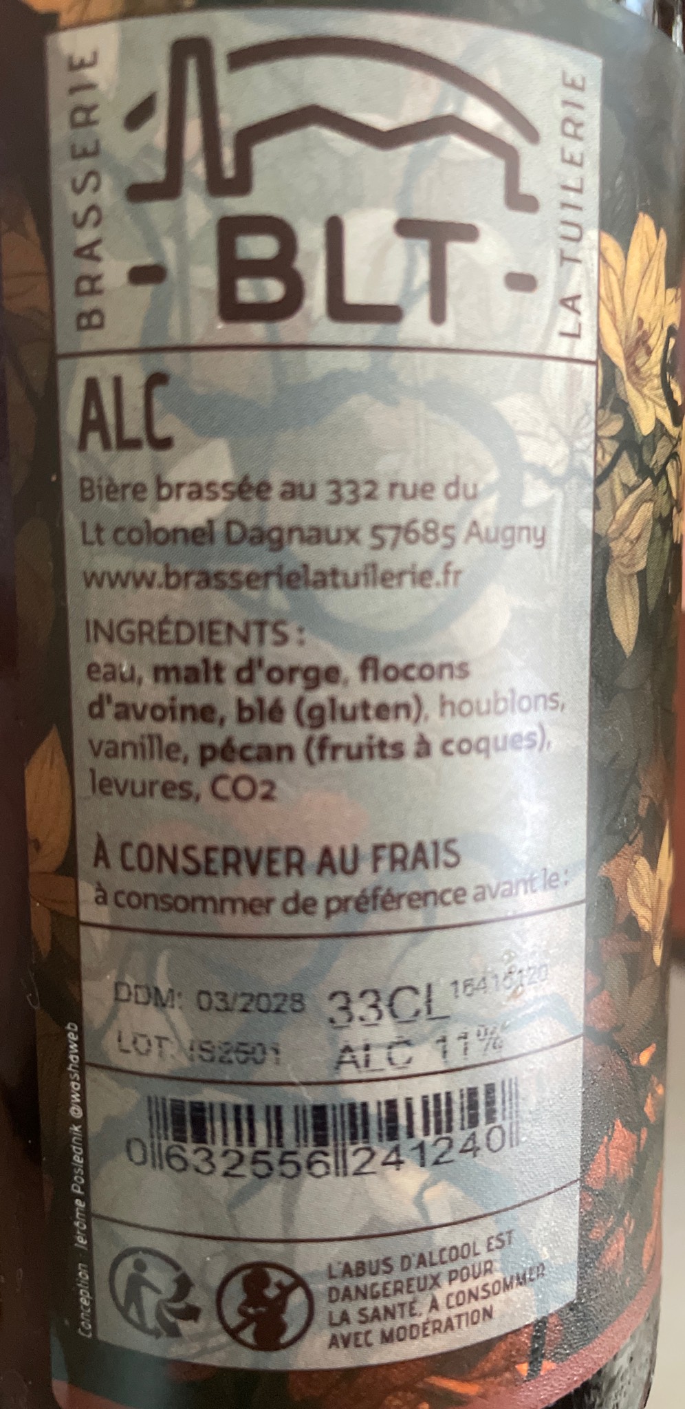Crunchy Darkness, Brasserie La Tuilerie