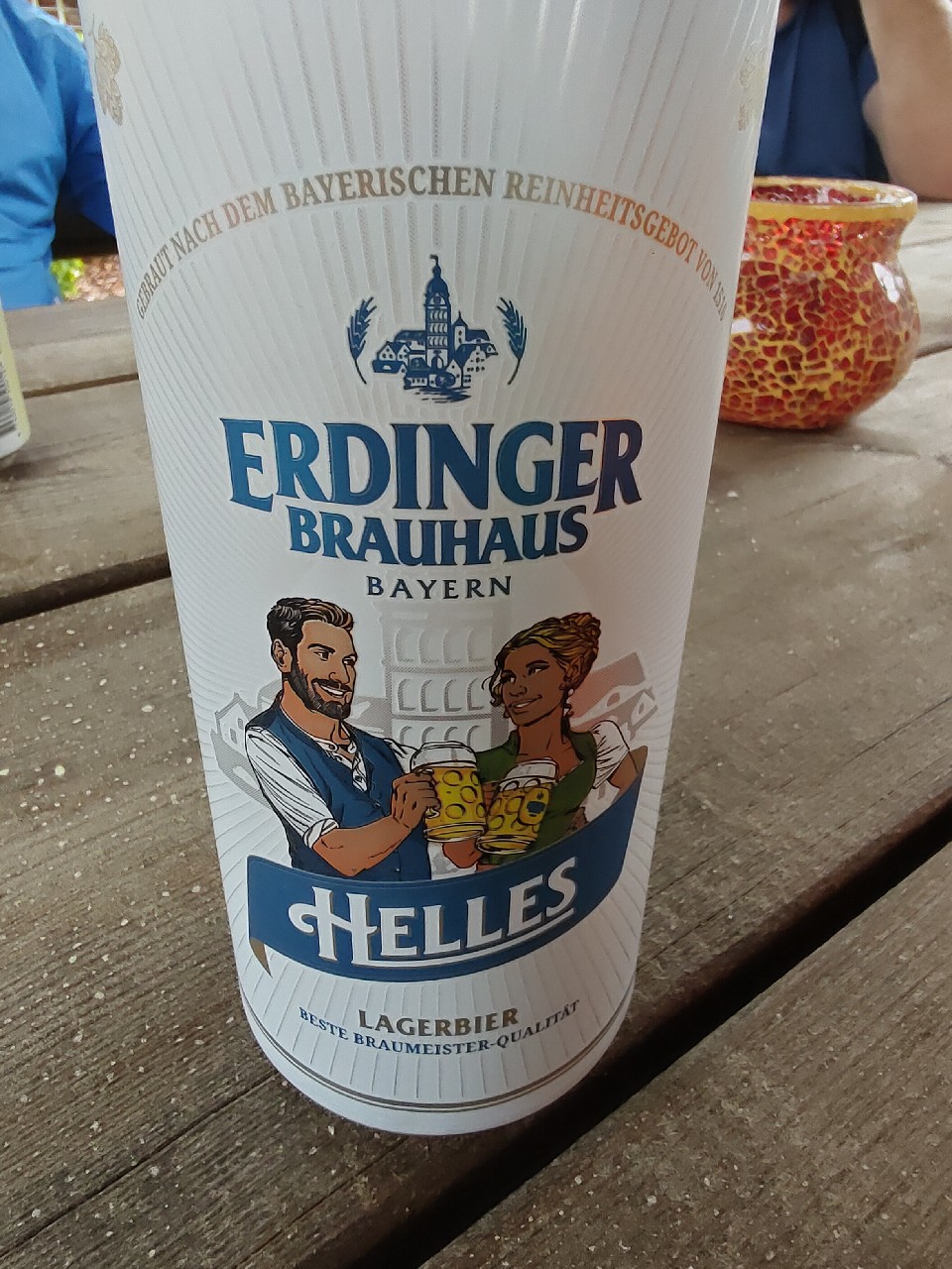 Erdinger Helles Lagerbier, Erdinger Weissbräu
