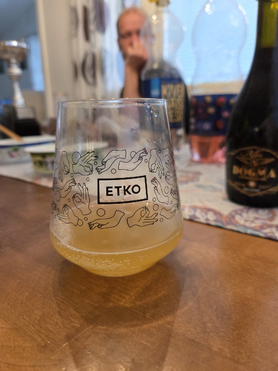 Panama Weisse, Finland