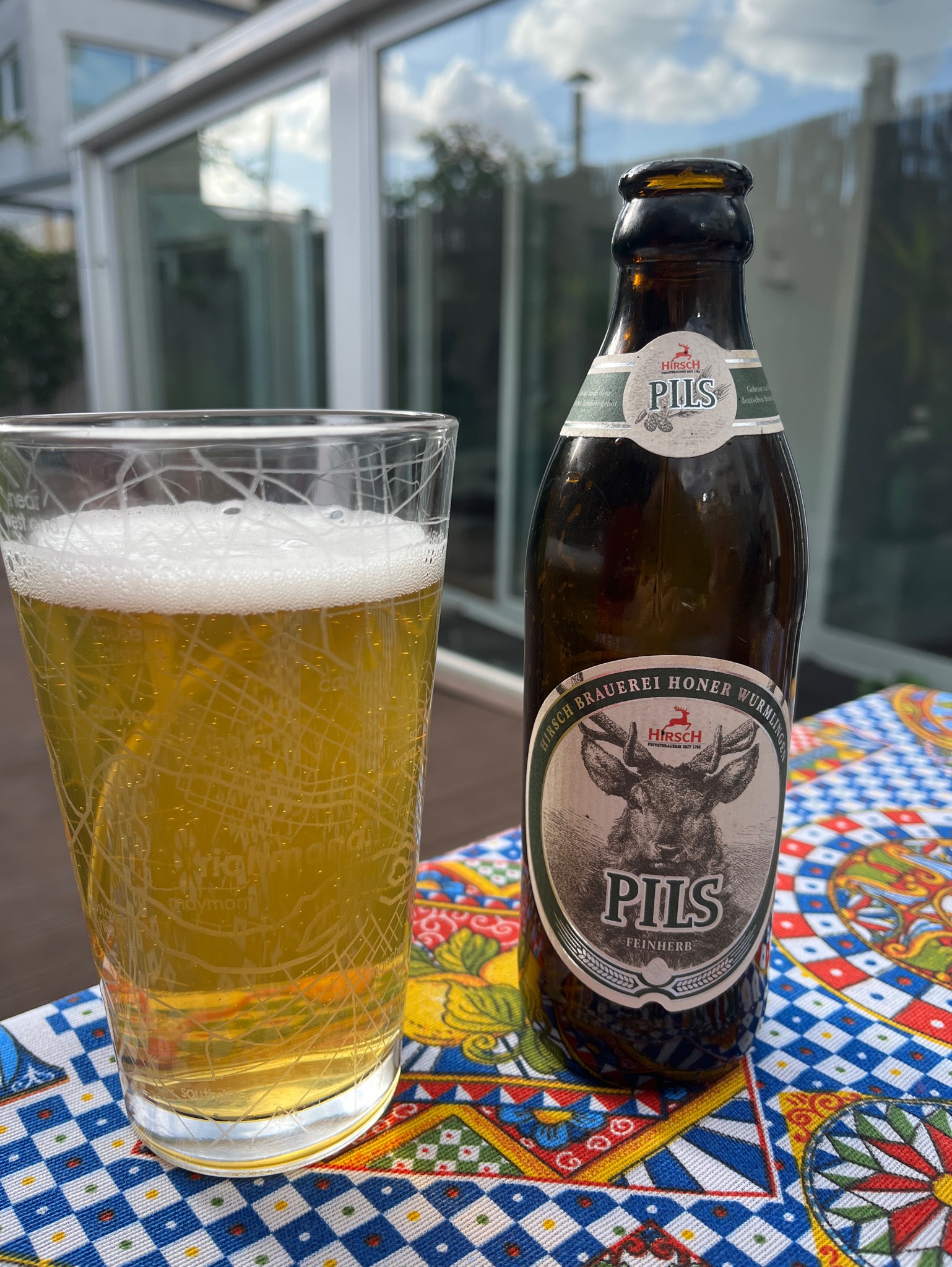 Hirsch Pils, Hirsch-Brauerei Honer