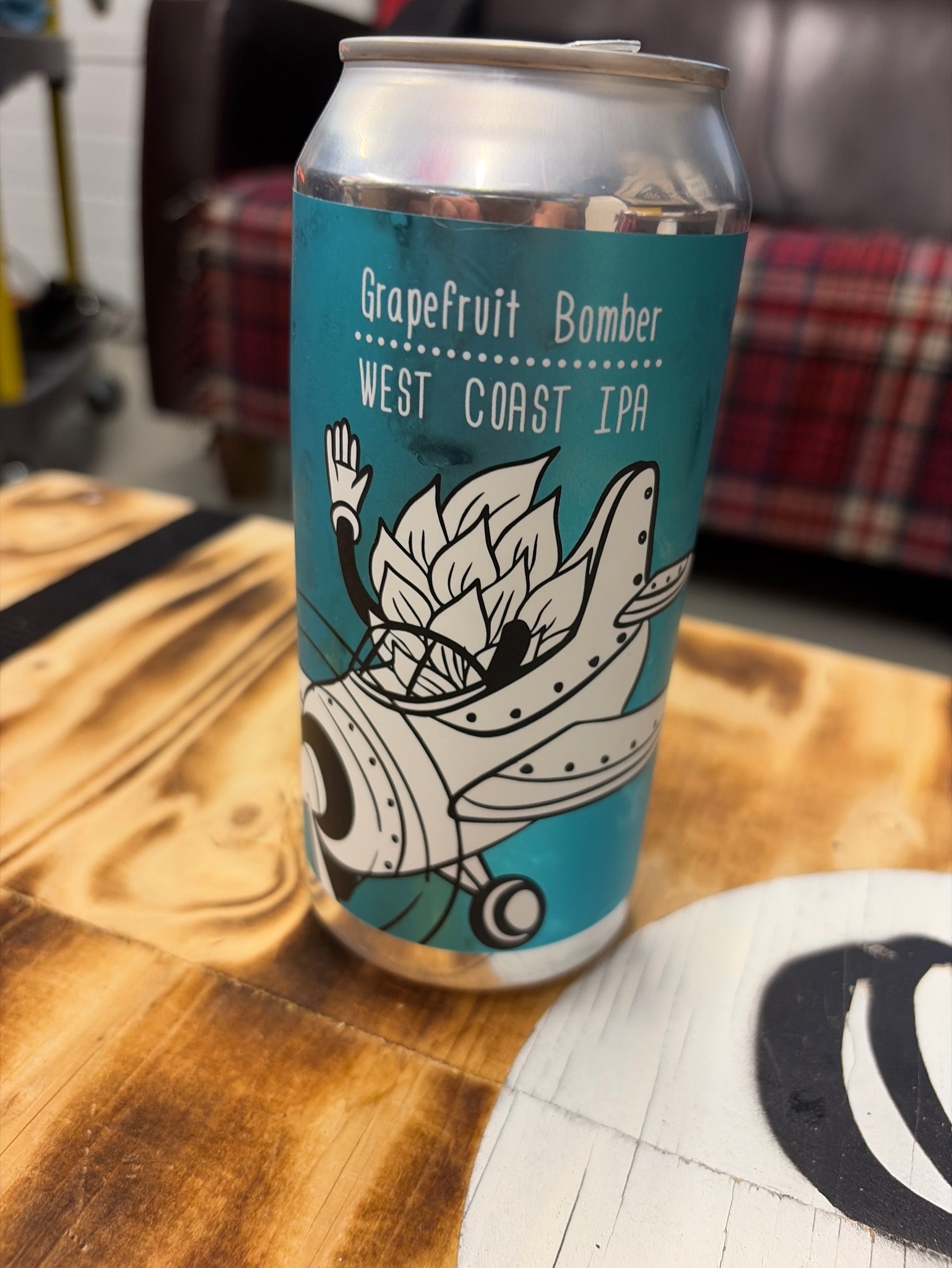 Grapefruit Bomber, Hoppy Traveler