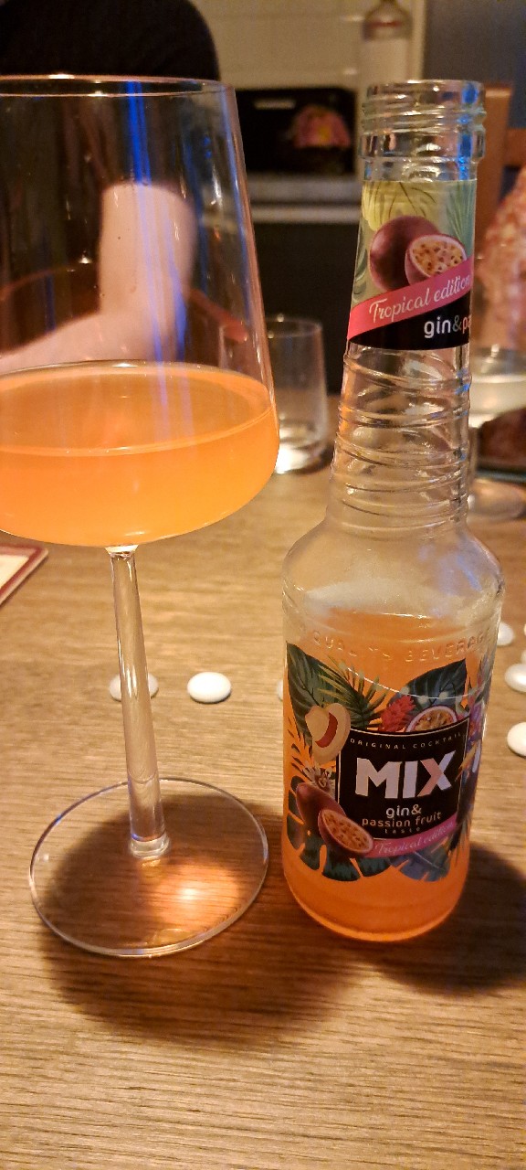 Mix Gin & Passion fruit, MV Group Production