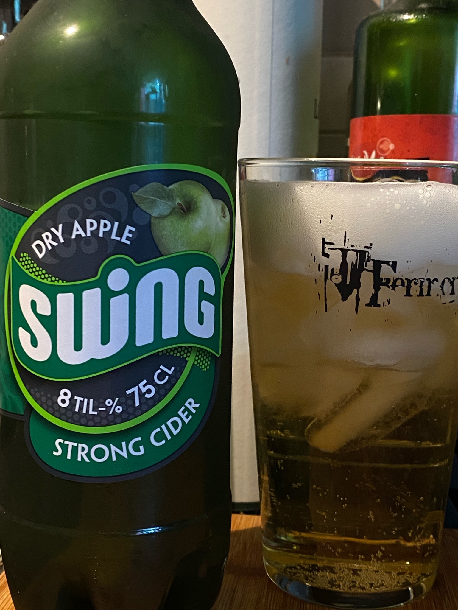 Swing Dry Apple, Pernod Ricard Finland