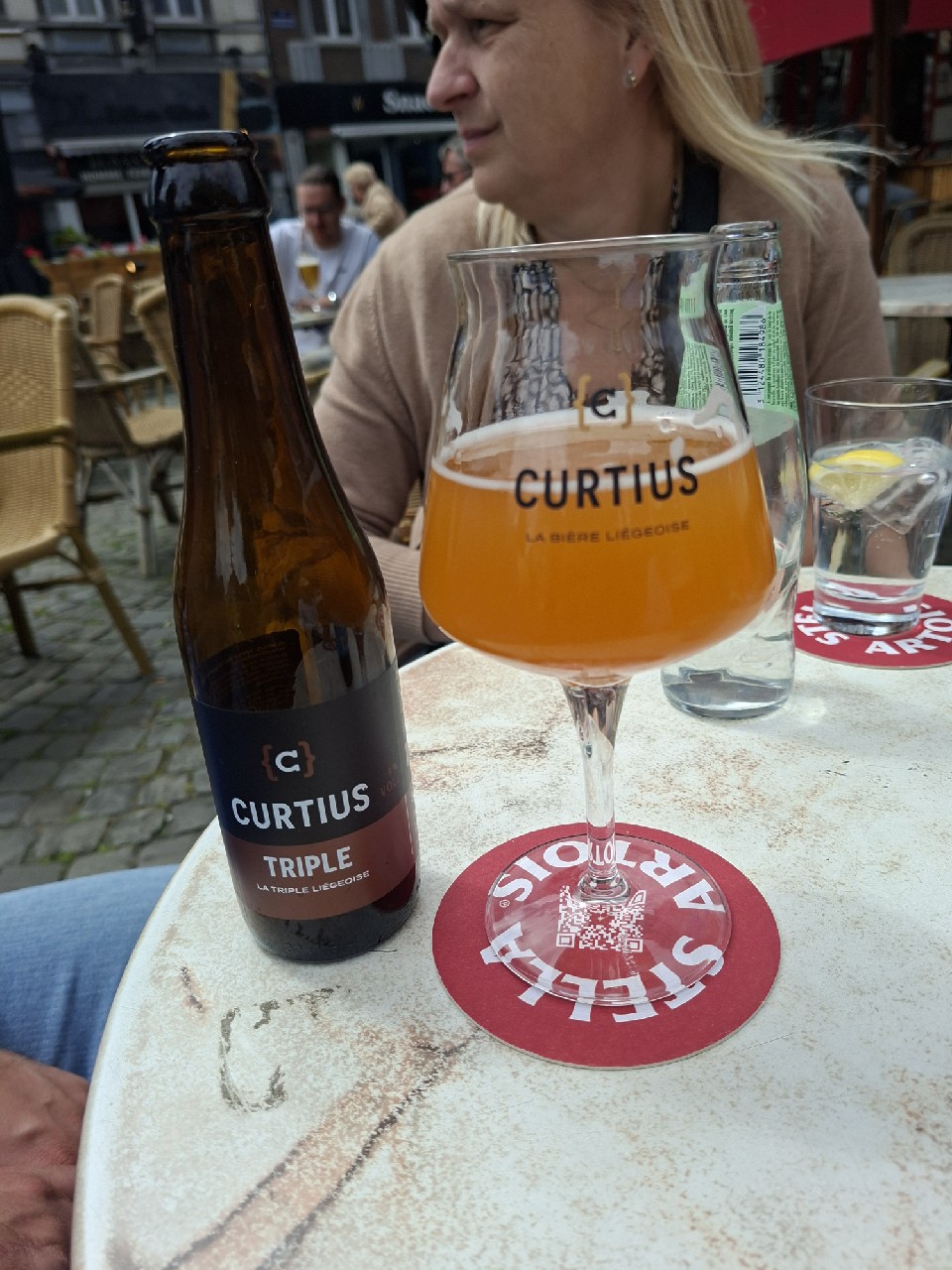 Curtius Triple, Brasserie {C}