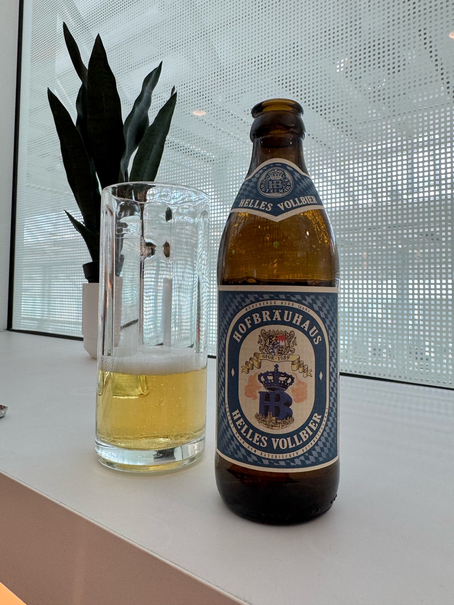 Hofbräuhaus München Helles Vollbier, Staatliches Hofbräuhaus München