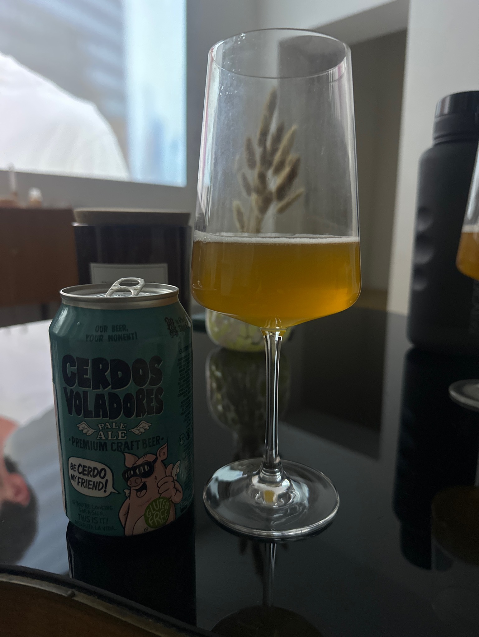 Cerdos Voladores Pale Ale, Spain