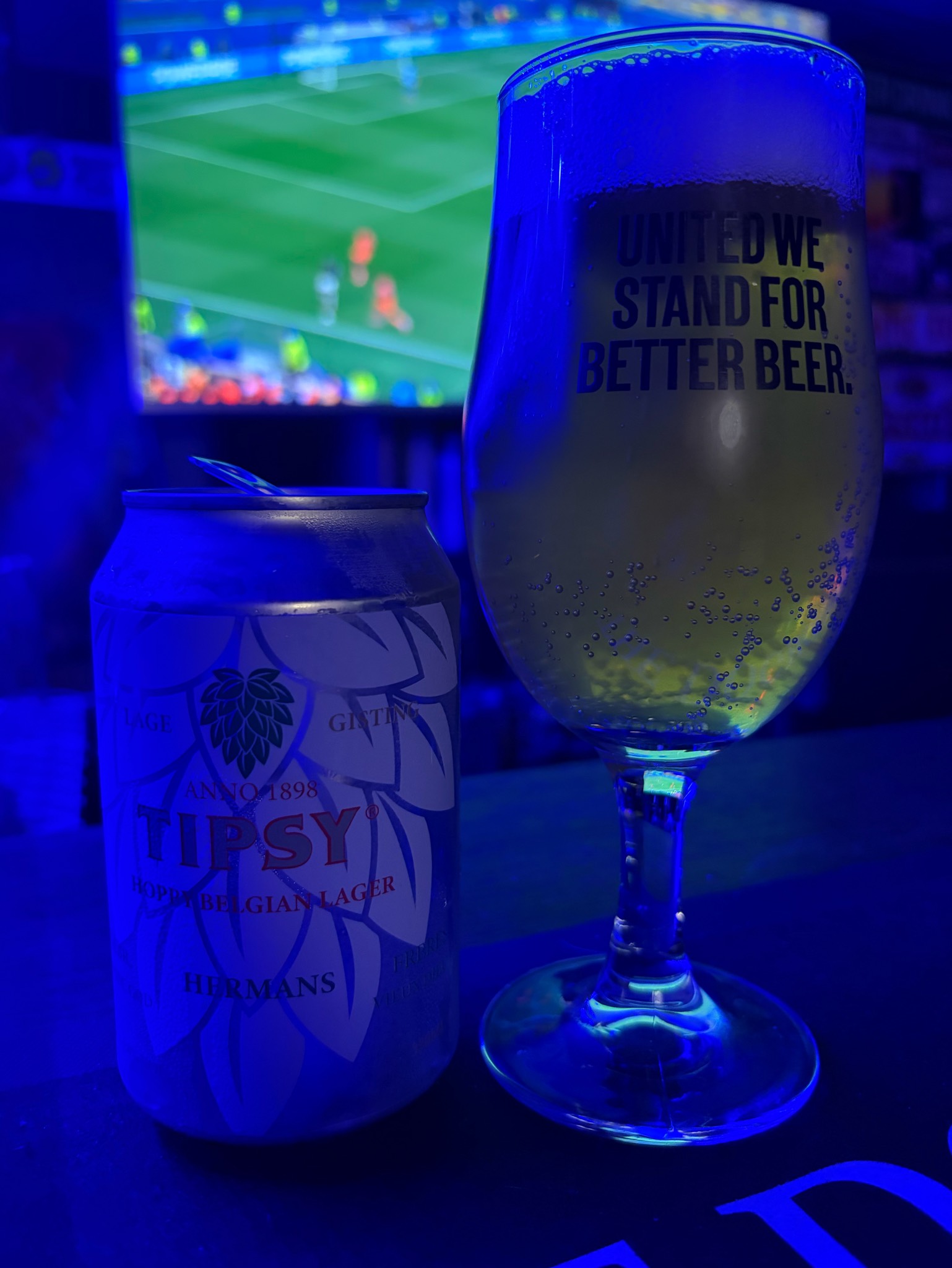 Tipsy, Gebroeders Hermans Frères