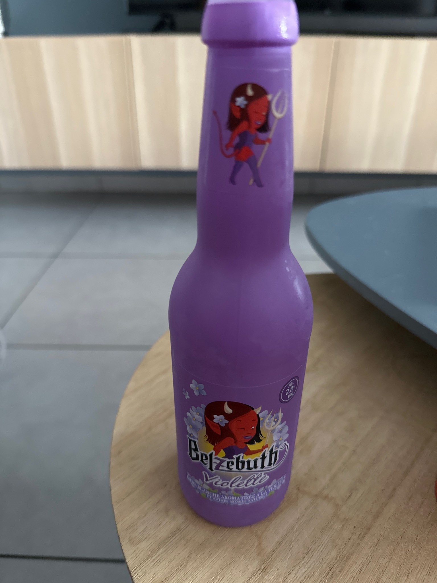 Belzebuth Violette, France
