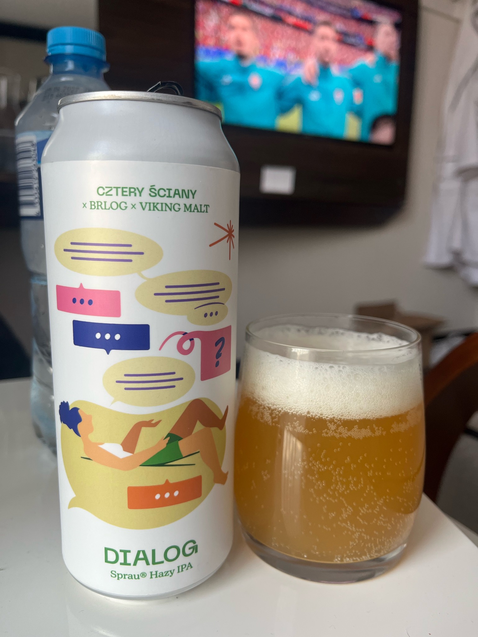 Dialog, Cztery Ściany / Four Walls Brewery
