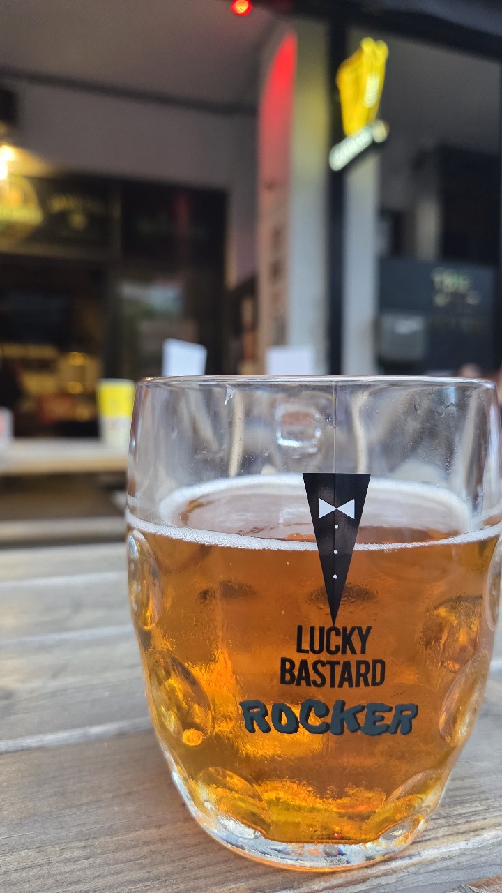 Lucky Bastard Pale Ale Blond, Lucky Bastard