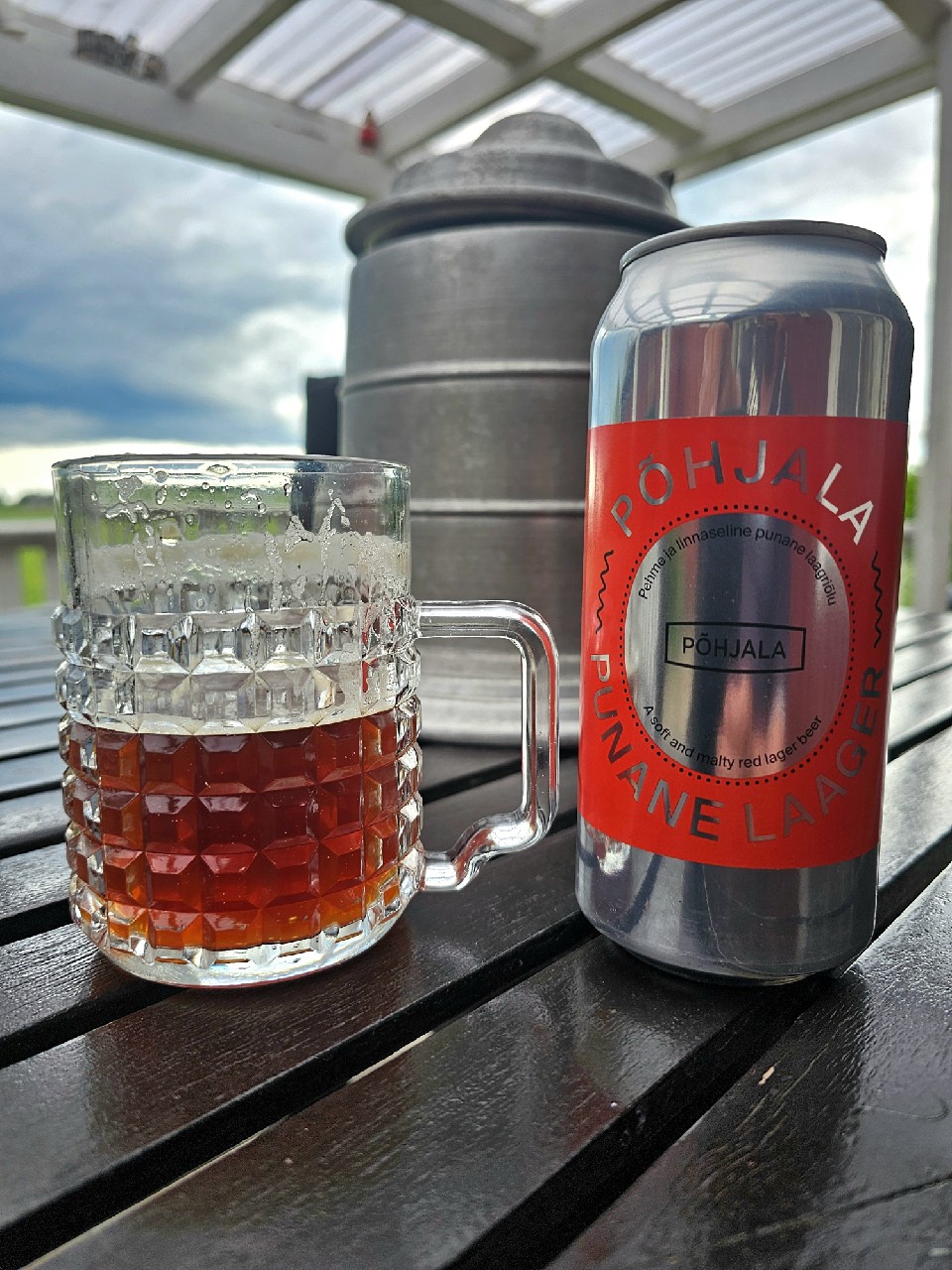 Punane Laager, Estonia
