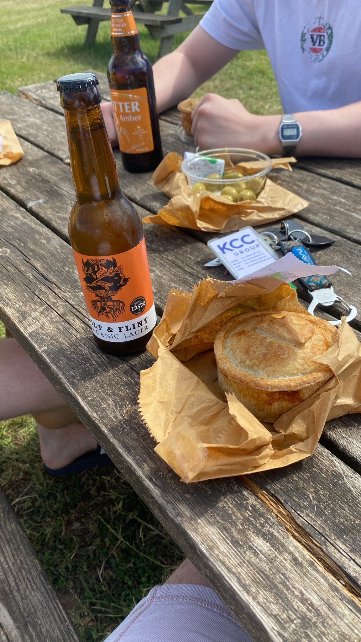 Organic lager, Gilt & Flint