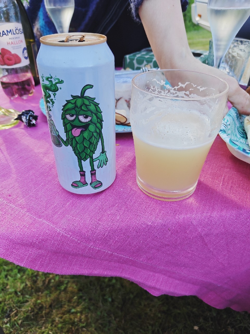 Hazy Harry, Sweden