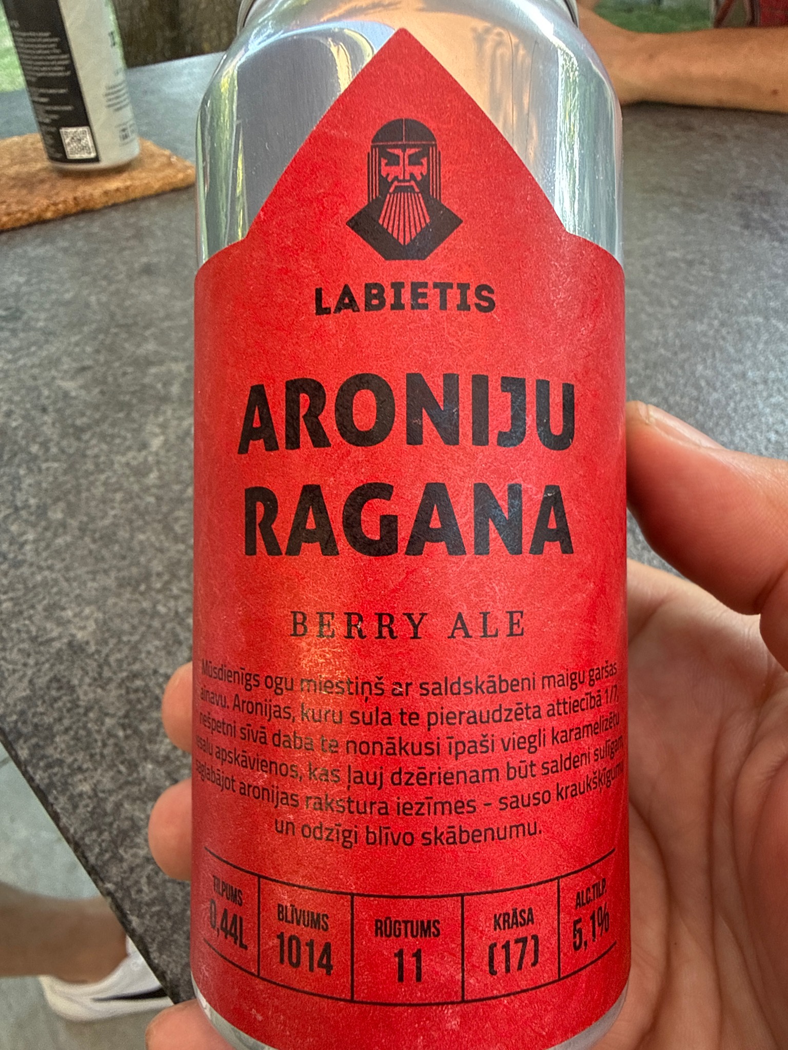 Aroniju Ragana (Aronia Witch), Labietis